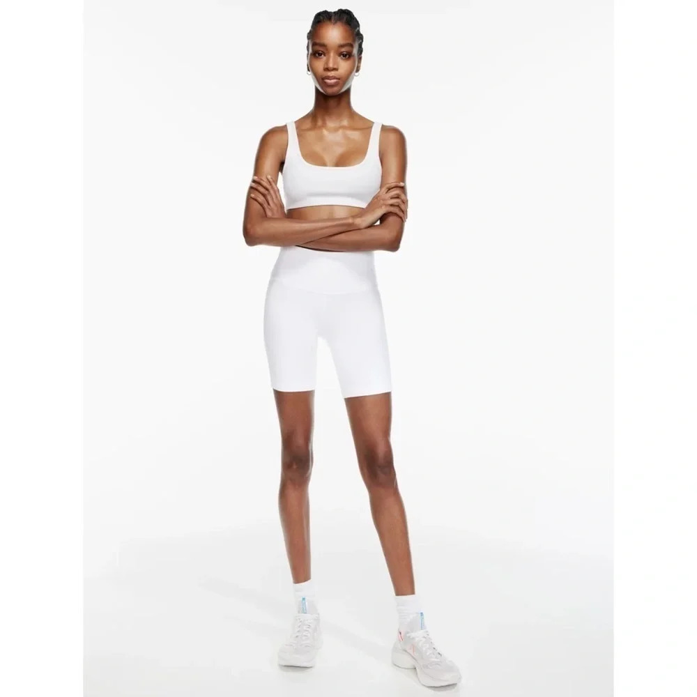 Aritzia - TNAButter Atmosphere Bike Shorts